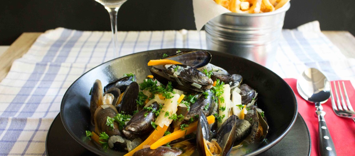 Moules Frites (Miesmuscheln mit Pommes)